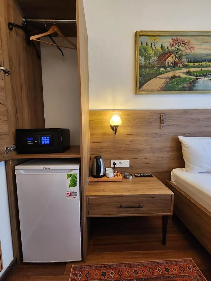 Kadikoey White House Hotel Istanbul 3*,